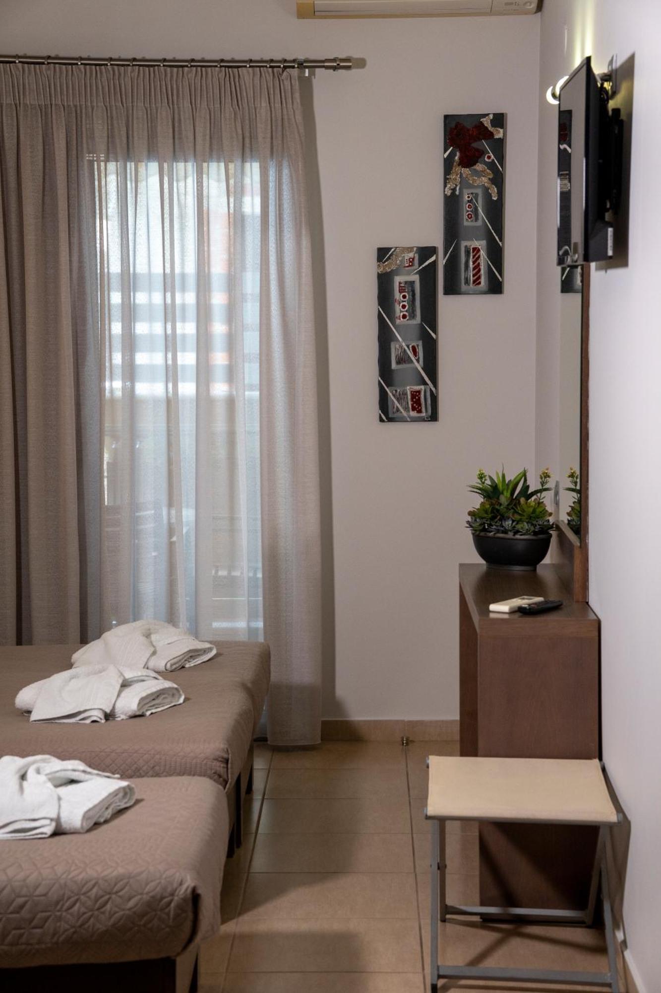 Hotel Epavlis Eleftheriadi Paralía Eksteriør bilde