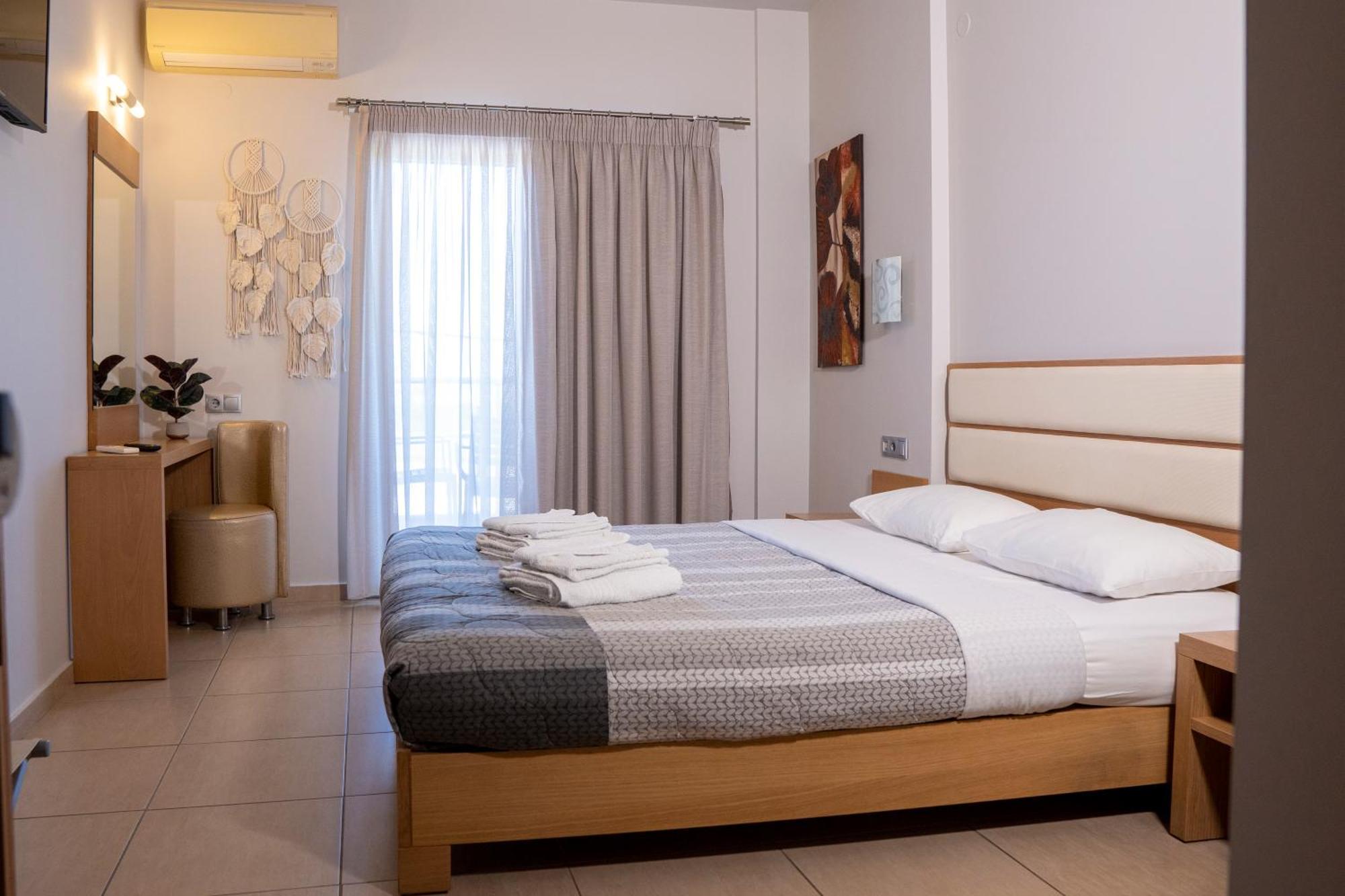 Hotel Epavlis Eleftheriadi Paralía Eksteriør bilde