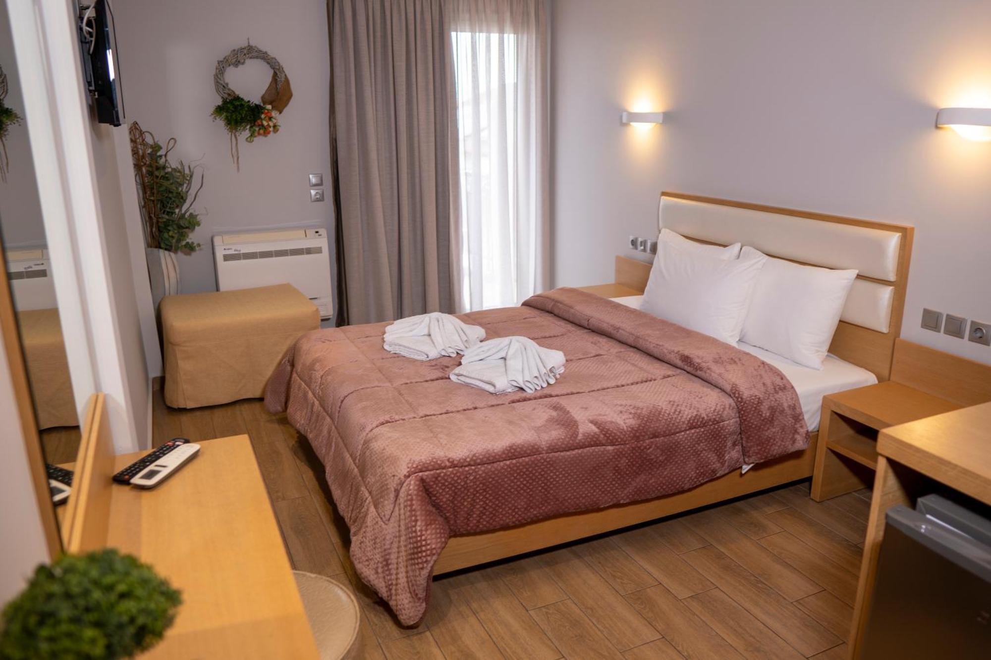 Hotel Epavlis Eleftheriadi Paralía Eksteriør bilde