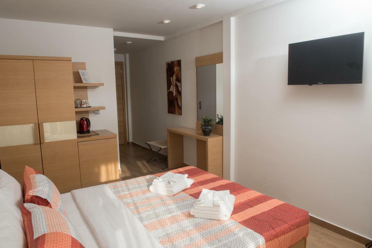 Hotel Epavlis Eleftheriadi Paralía Eksteriør bilde